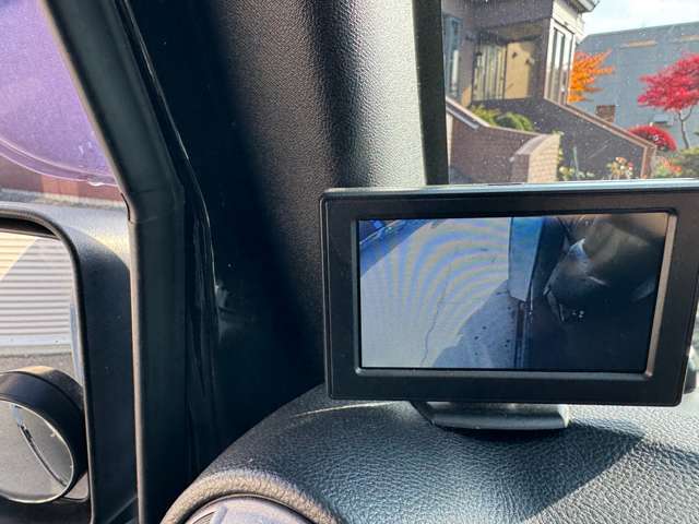 サイドカメラもついています