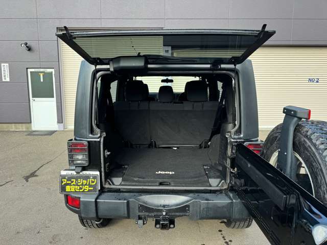 全国販売可能です。当社の車を気に入っていただいたお客様、一度お問合わせください。メールにて簡単にお見積りをご案内いたします。お待ちしています。下の‘在庫確認・見積依頼‘より簡単入力♪