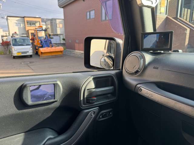 全国販売可能です。当社の車を気に入っていただいたお客様、一度お問合わせください。メールにて簡単にお見積りをご案内いたします。お待ちしています。下の‘在庫確認・見積依頼‘より簡単入力♪