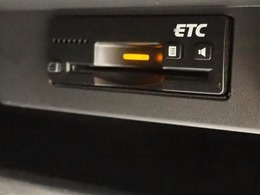 高速道路も楽々通過。ETC車載器