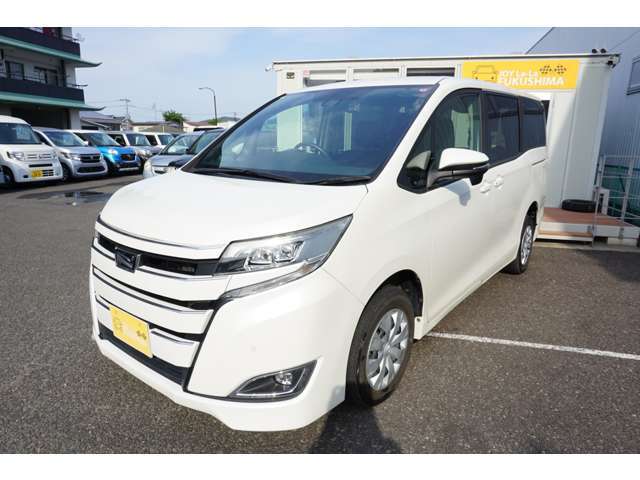当店はお客様のペースでお車をご覧いただける展示場作りを心がけております。過度な声掛けなどは行いません。ご不明な点がありましたらお気軽にお問い合わせください。
