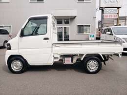 この度は数ある中古車・販売店の中から当社の車両をご覧頂き誠にありがとうございます。車の事ならなんなりとご相談下さい。