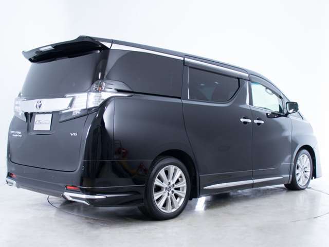 外装は大変綺麗な状態となります！細部に渡り担当スタッフが確認をさせて頂きますのでご安心下さいませ！さらにガラス系ボディコーティングの施工も可能です！詳しくは「CSオートディーラー」にて検索下さいませ！