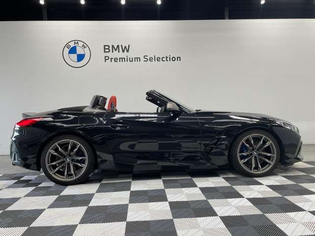 BMWを熟知したメカニックによる100項目の点検・整備を行います。不具合箇所、交換時期に達している部品に関しましては、全て当社負担で交換してからのご納車となります。