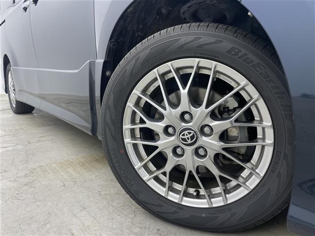 【純正16インチアルミホイール205/55/16】専用のアルミなので、お車のイメージにぴったり！！社外のアルミやスタッドレスタイヤも取り扱いございます！！ドレスアップもカスタマイズもお任せください！！