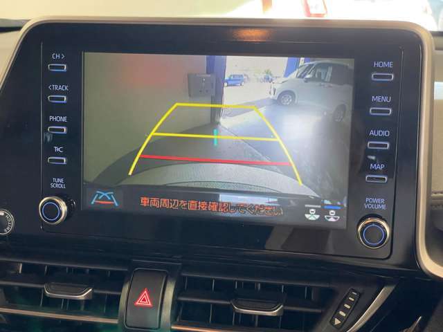 お好みのオプションを装着して御納車することも可能です。ナビ・バックカメラ・ETC・後席フリップダウンモニター・コーティング・シートカバー・ドライブレコーダー・エンジンスターター　などなど取扱多数！