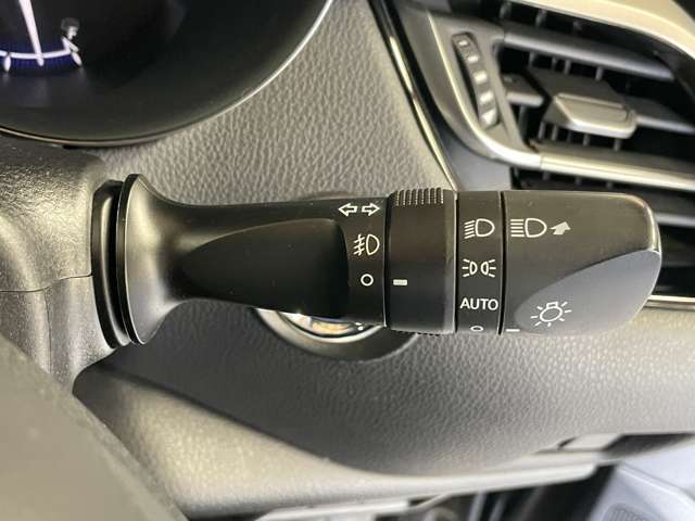 お車の機能や安全装備に関して気になる方は、ぜひ一度ご来店ください！その場でスタッフがご説明可能です！