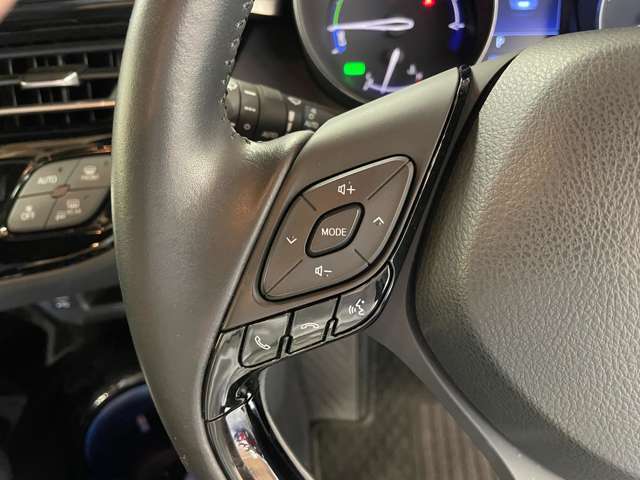お車の機能や安全装備に関して気になる方は、ぜひ一度ご来店ください！その場でスタッフがご説明可能です！