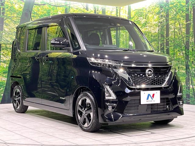 大好評のボディコーティング「弾スプラッシュコート」もご納車までに施工可能。通常のガラスコートと異なる、耐久年数6年の無機質ガラスコーティングが、ボディをキレイな状態に保ってくれます。