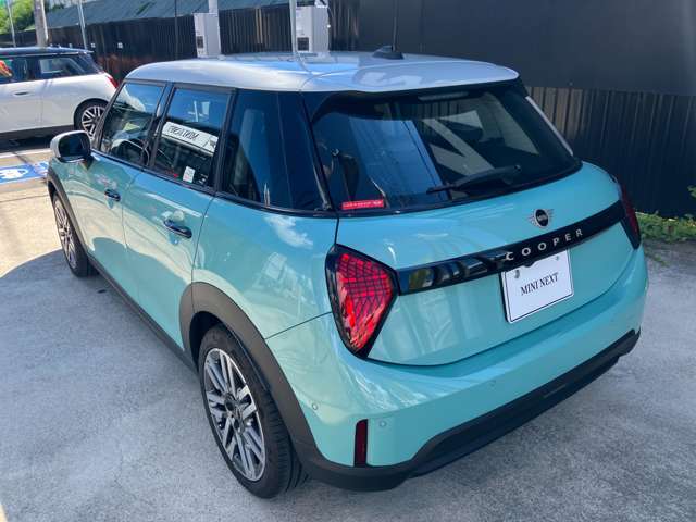 MINI正規ディーラー取り扱い　MINI認定中古車　MINI　NEXT甲府お車の詳細や展示状況は055-236-3252もしくはフリーダイヤル0078-6002-322544までお気軽にお問合せ下さい。http://www.kofu.mini.jp/dealer/kofu/