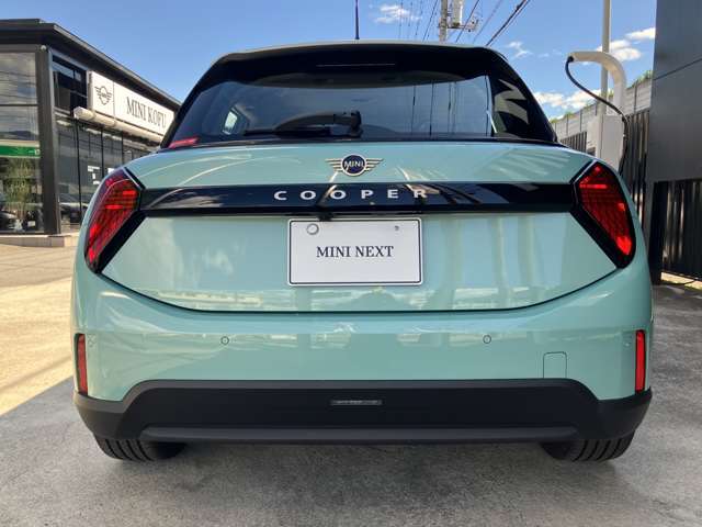MINI正規ディーラー取り扱い　MINI認定中古車　MINI　NEXT甲府お車の詳細や展示状況は055-236-3252もしくはフリーダイヤル0078-6002-322544までお気軽にお問合せ下さい。http://www.kofu.mini.jp/dealer/kofu/