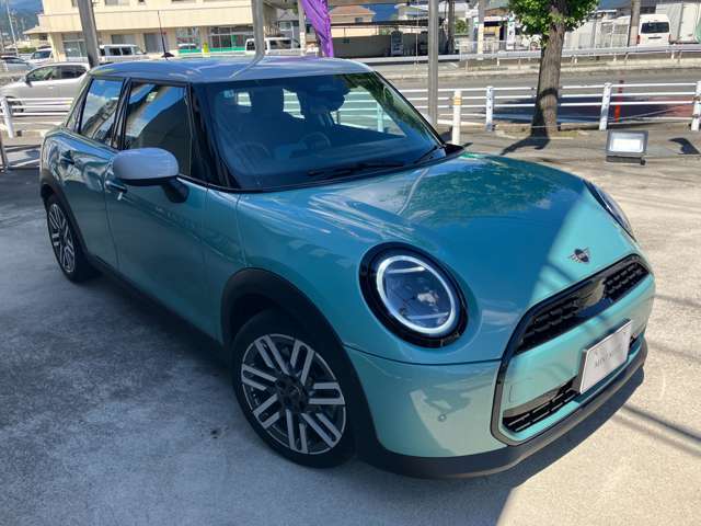 MINI正規ディーラー取り扱い　MINI認定中古車　MINI　NEXT甲府お車の詳細や展示状況は055-236-3252もしくはフリーダイヤル0078-6002-322544までお気軽にお問合せ下さい。http://www.kofu.mini.jp/dealer/kofu/