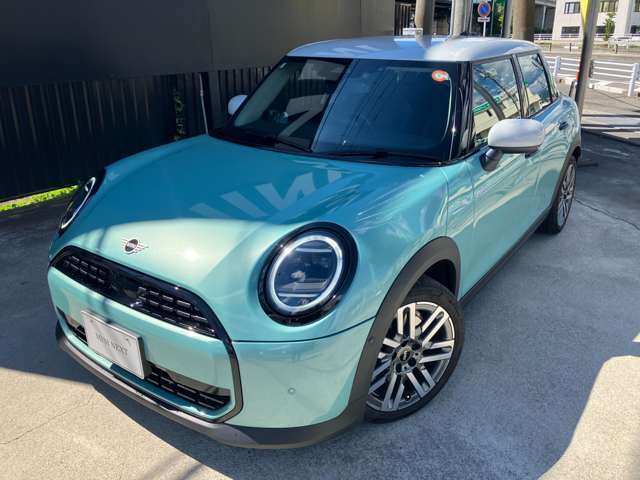 MINI正規ディーラー取り扱い　MINI認定中古車　MINI　NEXT甲府お車の詳細や展示状況は055-236-3252もしくはフリーダイヤル0078-6002-322544までお気軽にお問合せ下さい。http://www.kofu.mini.jp/dealer/kofu/