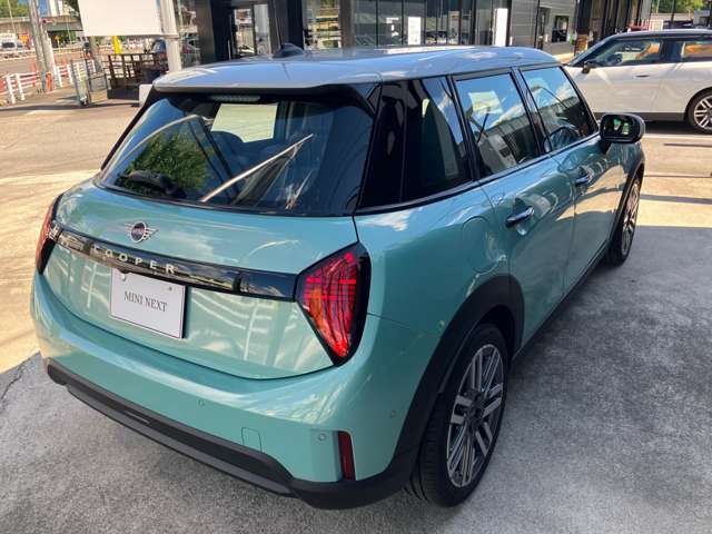 MINI正規ディーラー取り扱い　MINI認定中古車　MINI　NEXT甲府お車の詳細や展示状況は055-236-3252もしくはフリーダイヤル0078-6002-322544までお気軽にお問合せ下さい。http://www.kofu.mini.jp/dealer/kofu/