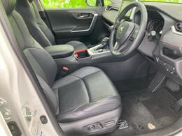 「この車の写真をもっと見たい」「状態が気になる」「この装備はついている？」どんな小さな疑問でもお気軽にお問い合わせください！