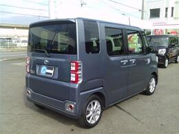 掲載しておりますお支払い総額は、愛媛県内名変、車庫証明手続き費用込み(車庫証明不要な地域の方は減額)、下取り無し、ご来店納車での価格となります