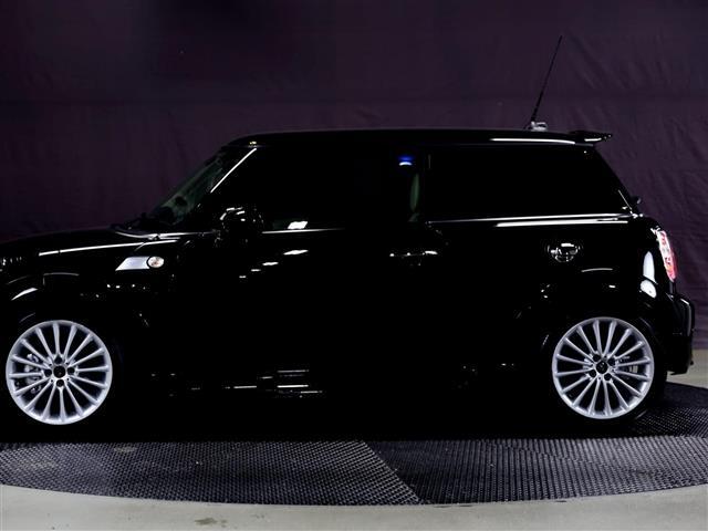 店舗にて現車の確認もいただけますので、お電話で在庫のご確認の上是非ご来店くださいませ！！！