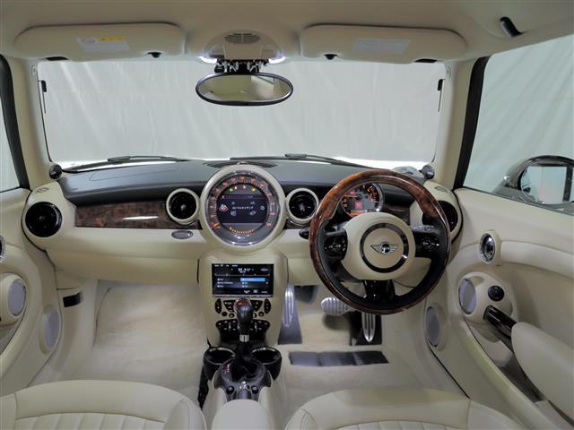 店舗にて現車の確認もいただけますので、お電話で在庫のご確認の上是非ご来店くださいませ！！！