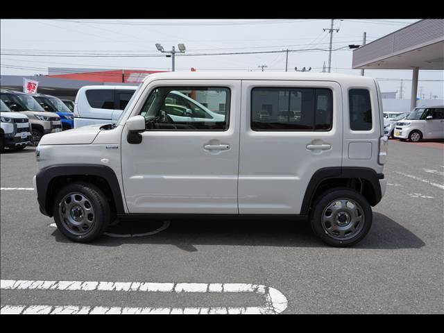 アベカツの納車式☆花束＆ゴールデンキーをもっての記念撮影☆10年に1度と言われるお車の買い替え。忘れられない瞬間をスタッフと主役のお客様で作り上げましょう！！