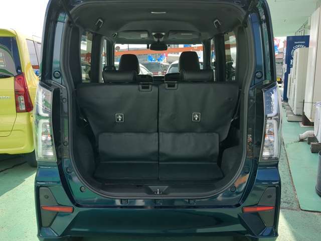 車線逸脱警報！車線維持サポート！誤発進進抑制機能！先行車発進お知らせ！標識認識機能！ふらつき警報！オートハイビーム！コーナーセンサー！LEDヘッドライト！ETC！シートヒーター！