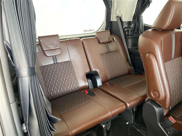 【後部座席】『後部座席周辺』の画像になります。写真の内容に関してご不明点、ご質問等がございましたらお気軽にガリバー店舗までお問い合わせください。