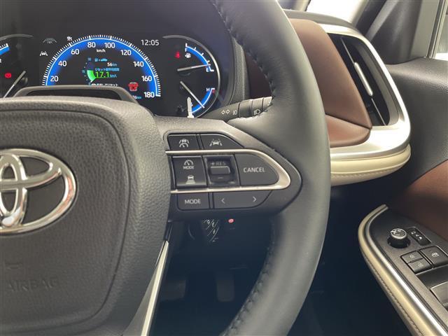 【運転席操作部】『運転席周辺の装備』の画像になります。快適なドライブを楽しむための機能が装備されています！運転席から触れるので使いやすいです！