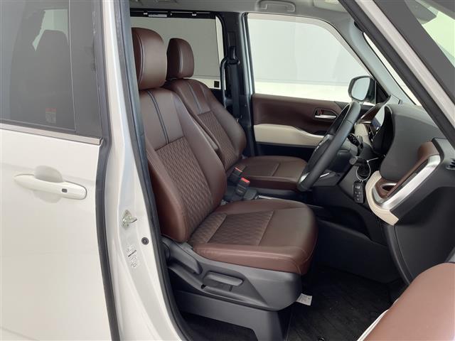 【運転席】『運転席周辺』の画像になります。写真の内容に関してご不明点、ご質問等がございましたらお気軽にガリバー店舗までお問い合わせください。