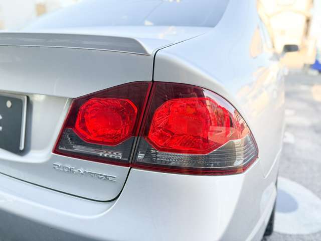 弊社は二輪車の販売も行っております。原付から大型二輪まで対応可能。常時数台在庫もしておりますのでバイク好きのお客様ウェルカムです♪