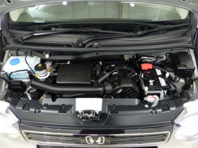 【ご納車前整備付】ご成約からご納車までの間に、系列整備工場にて、法定12ヶ月点検または車検整備を実施致します！必要消耗品はもちろん交換しますのでご安心下さい。整備代や消耗品代は車両本体価格に含まれます