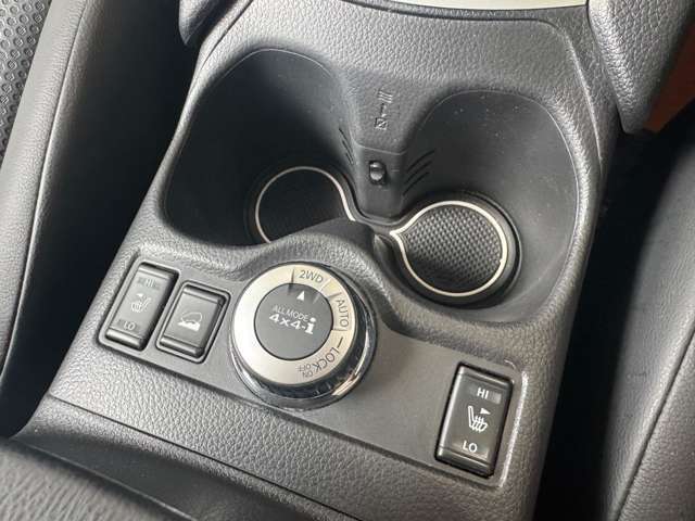 シートヒーター装着車です。