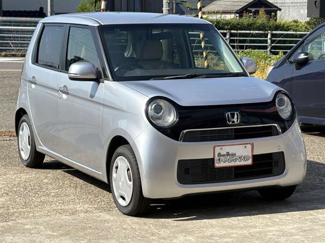 当社の車両は全車保証付き！安心して乗って頂けます。走行距離無制限！1年間の無料保証付き！ぜひご連絡ください！