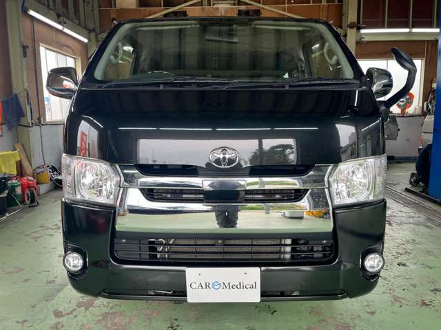納車前のホイールのインチアップやスモークフィルム施工もお任せください！！
