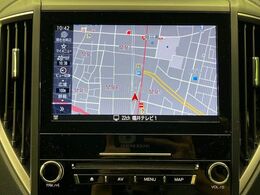【問合せ：0776-53-4907】【純正8型ビルトインナビ】インテリアに溶け込むスタイリッシュな「専用設計ナビ」を装備♪視認性や操作性など基本性能にも優れ、より上質なカーライフをお楽しみいただけます