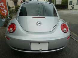 記録簿H19,20,21,22,23,24,25,26,,28、29、R1.3,5年の1納車前に認証工場で法定12か月点検を実施してエンジンオイル、エレメントを交換します。3枚が有ります。