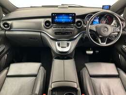 ご来場が難しいお客様でもご安心下さい、店頭在庫でしたらテレビ電話などを使いお車の詳細をご説明させて頂く事も可能でございます。当店スタッフが真心込めてご対応させて頂きます。