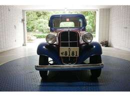 渋谷区のお医者様が初代オーナーだった為に戦火をくぐり抜け、供出されずに済んで今の世まで生き残った1台です。コンクールコンディションですので、博物館等への売却展示を希望します。