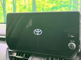 【純正ナビ】人気の純正ナビを装備。オーディオ機能も充実しており、Bluetooth接続すればお持ちのスマホやMP3プレイヤーの音楽を再生可能！毎日の運転がさらに楽しくなります！！