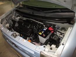 内装、外装、エンジンルームの隅ずみまでクリーニングを実施してお渡しします！　プロが仕上げをしましたからピッカピカですよ～！点検整備もきっちり実施いたします。