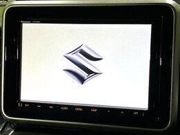 【純正8型ナビ】人気の純正ナビを装備。オーディオ機能も充実しており、Bluetooth接続すればお持ちのスマホやMP3プレイヤーの音楽を再生可能！毎日の運転がさらに楽しくなります！！
