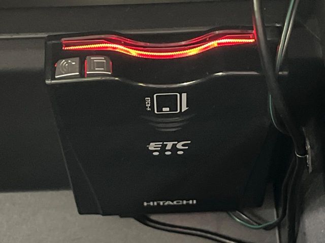【ETC】高速道路の料金所をストレスなく通過！話題のスポットやサービスエリアに多い「スマートIC」利用時は必須のアイテムです。当店でセットアップを実施、ご納車当日からすぐにご利用いただけます！
