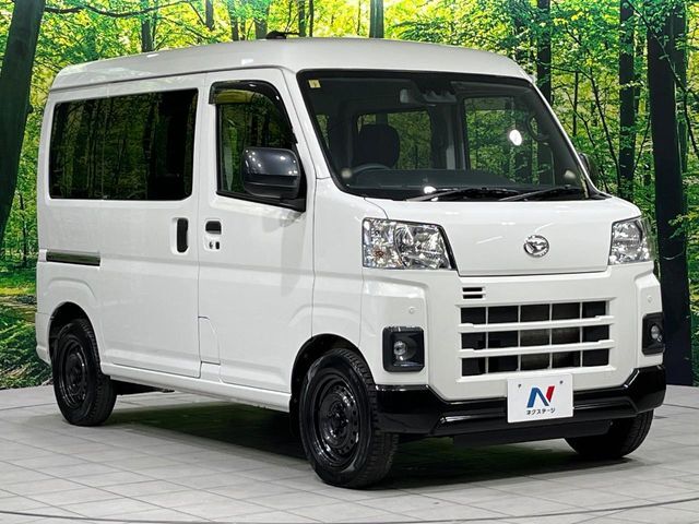 大好評のボディコーティング「弾スプラッシュコート」もご納車までに施工可能。通常のガラスコートと異なる、耐久年数6年の無機質ガラスコーティングが、ボディをキレイな状態に保ってくれます。