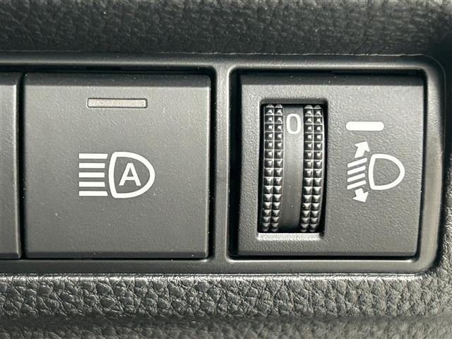 納車前に内外装のクリーニングをいたします。各種コーティング（別途有料）もご用意しておりますので、是非ご相談ください。
