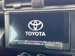 【純正ナビ】人気の純正ナビを装備。オーディオ機能も充実しており、Bluetooth接続すればお持ちのスマホやMP3プレイヤーの音楽を再生可能！毎日の運転がさらに楽しくなります！！