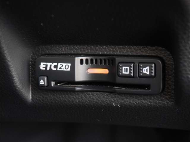 今や必需品の◆ETC車載器　装備車◆　有料道路を利用する際にスムースに通過でき、わずらわしい料金支払いから開放されます！
