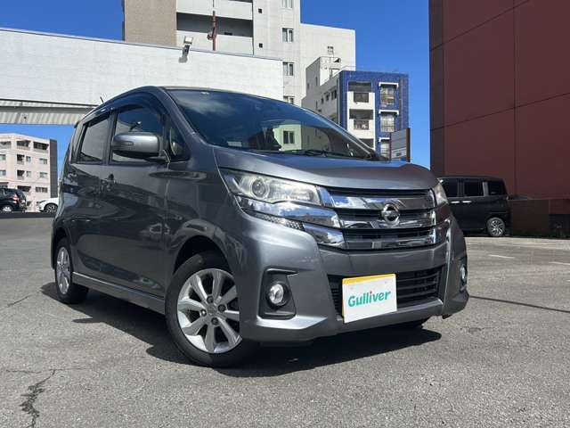こちら右斜前の写真です。常に新鮮な状態を保つために、車両は洗車して！まずはお気軽にお問い合わせください。【フリーダイヤル】もご用意しております。