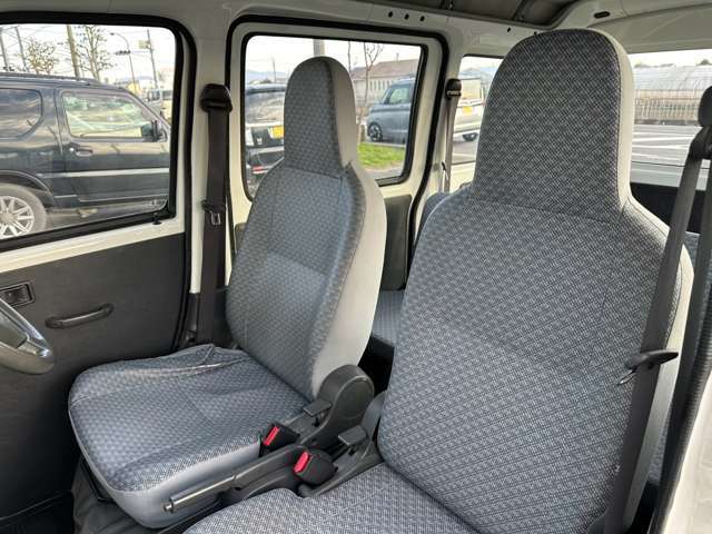 GC守山店は新車から中古車まで、車の事なら価格・品質共にナンバー1をめざしております。良質な在庫を取り揃えてますので是非一度ご来店下さい。