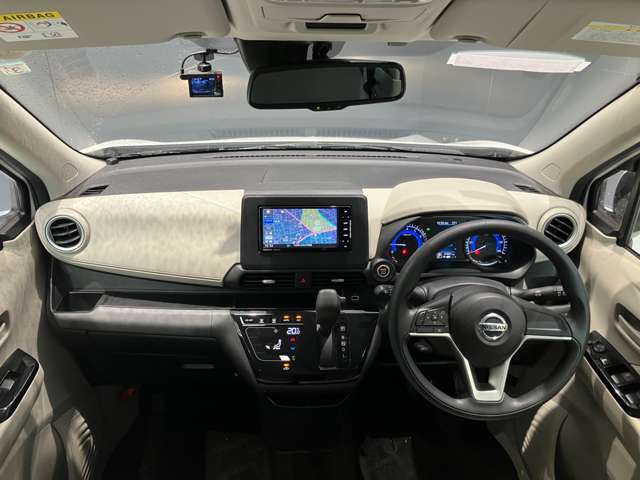 専門スタッフによるルームクリーニング済です。今までに溜まった汚れ・雑菌を一掃していますので、快適に乗って頂けます。ぜひ、一度ご覧ください。