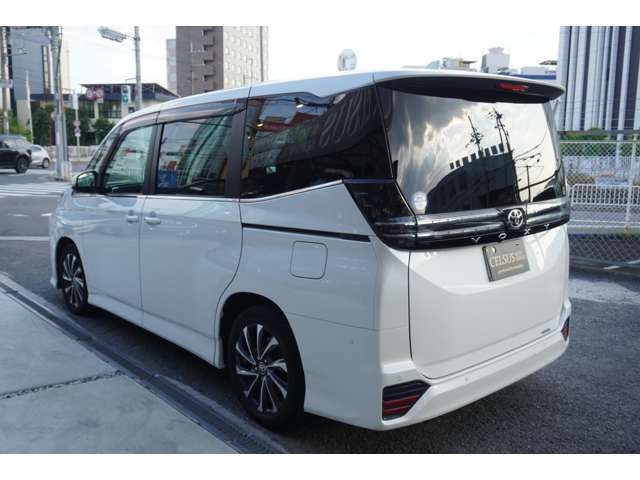 自社工場完備しておりますので、整備や車検はもちろん事故や板金のご相談などもお任せください！