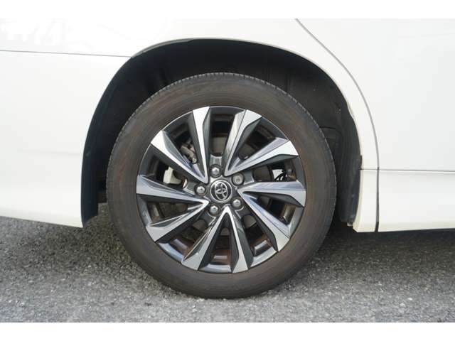 各種ローンや、自動車保険、中古車保証などサービス充実！お客様が安心してお乗り頂けるよう当店で全力でサポート致します！