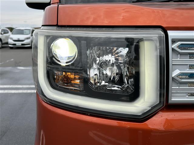 【　LEDヘッドライト　】悪天候や夜間の走行も視界良好で安心してお乗りいただけます。